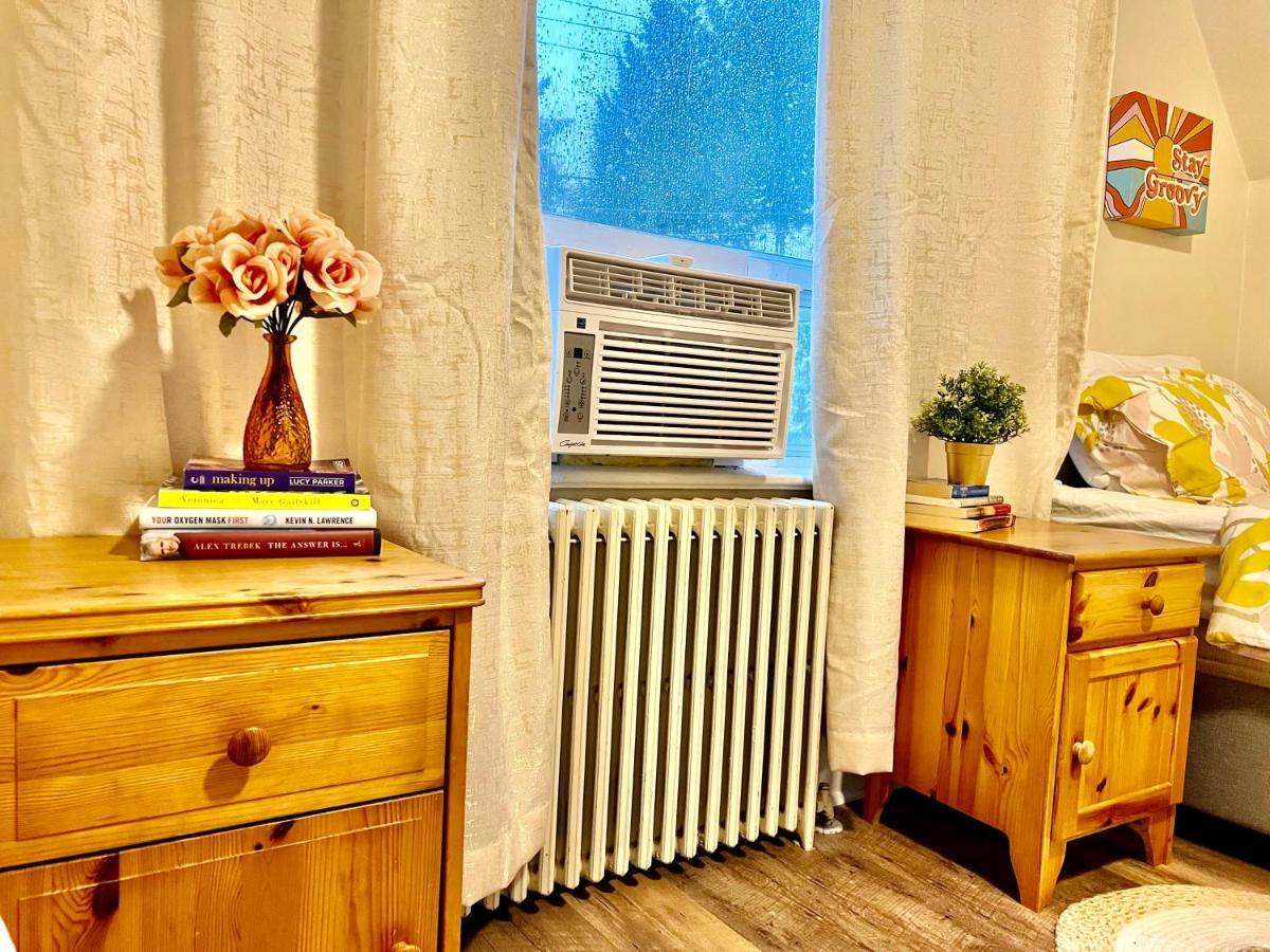 Private Room With Two Twin Beds Air Conditioning And Shared Bathrooms Located Near Seatac Airport And Downtown 시애틀 외부 사진