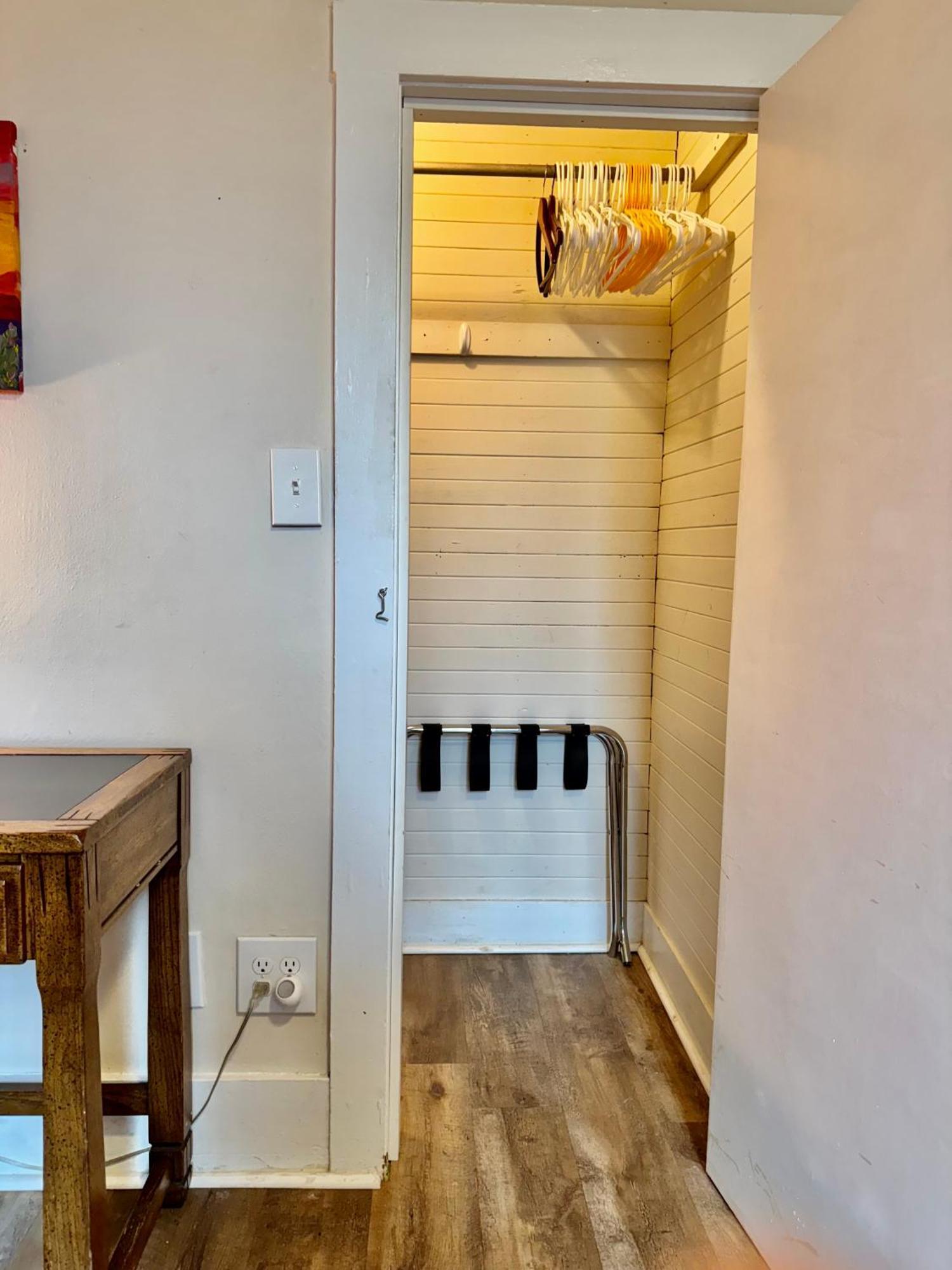 Private Room With Two Twin Beds Air Conditioning And Shared Bathrooms Located Near Seatac Airport And Downtown 시애틀 외부 사진