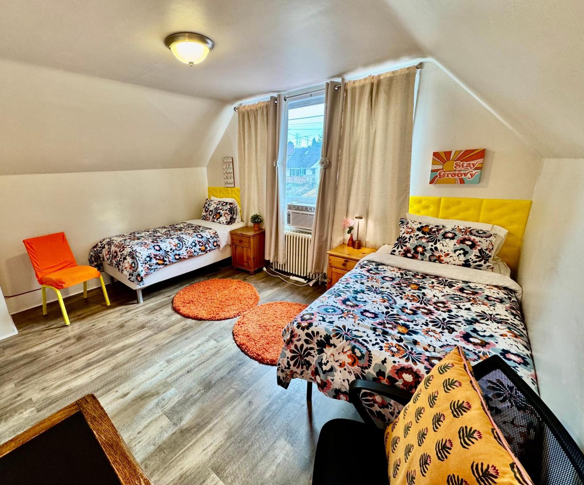 Private Room With Two Twin Beds Air Conditioning And Shared Bathrooms Located Near Seatac Airport And Downtown 시애틀 외부 사진