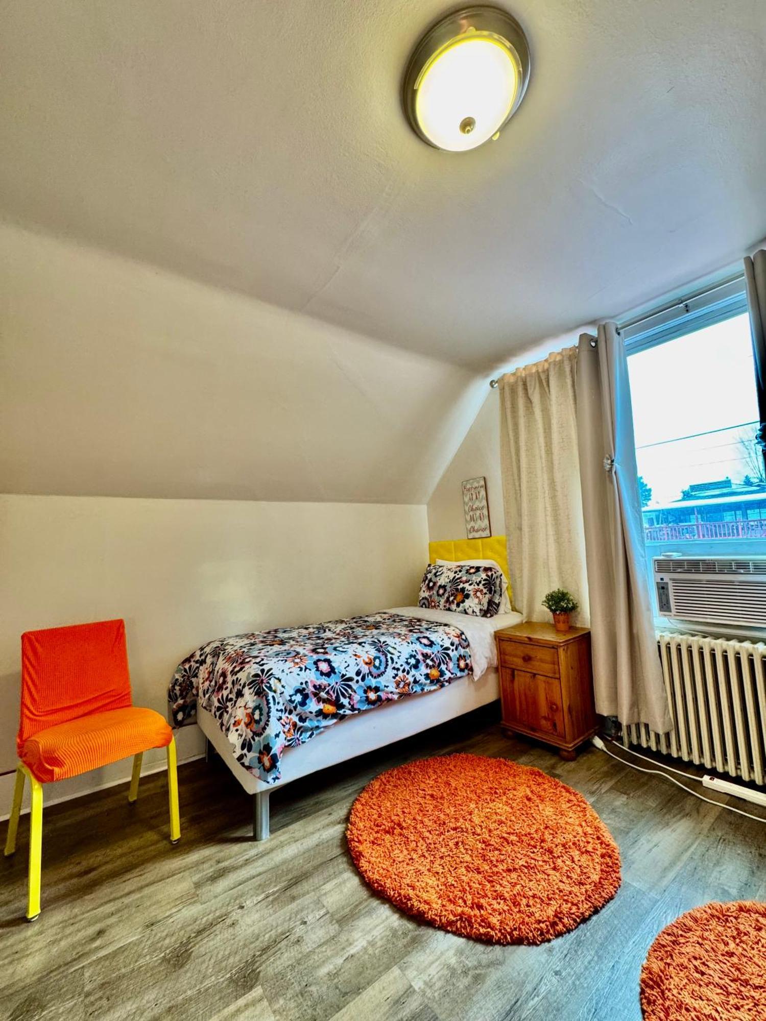 Private Room With Two Twin Beds Air Conditioning And Shared Bathrooms Located Near Seatac Airport And Downtown 시애틀 외부 사진