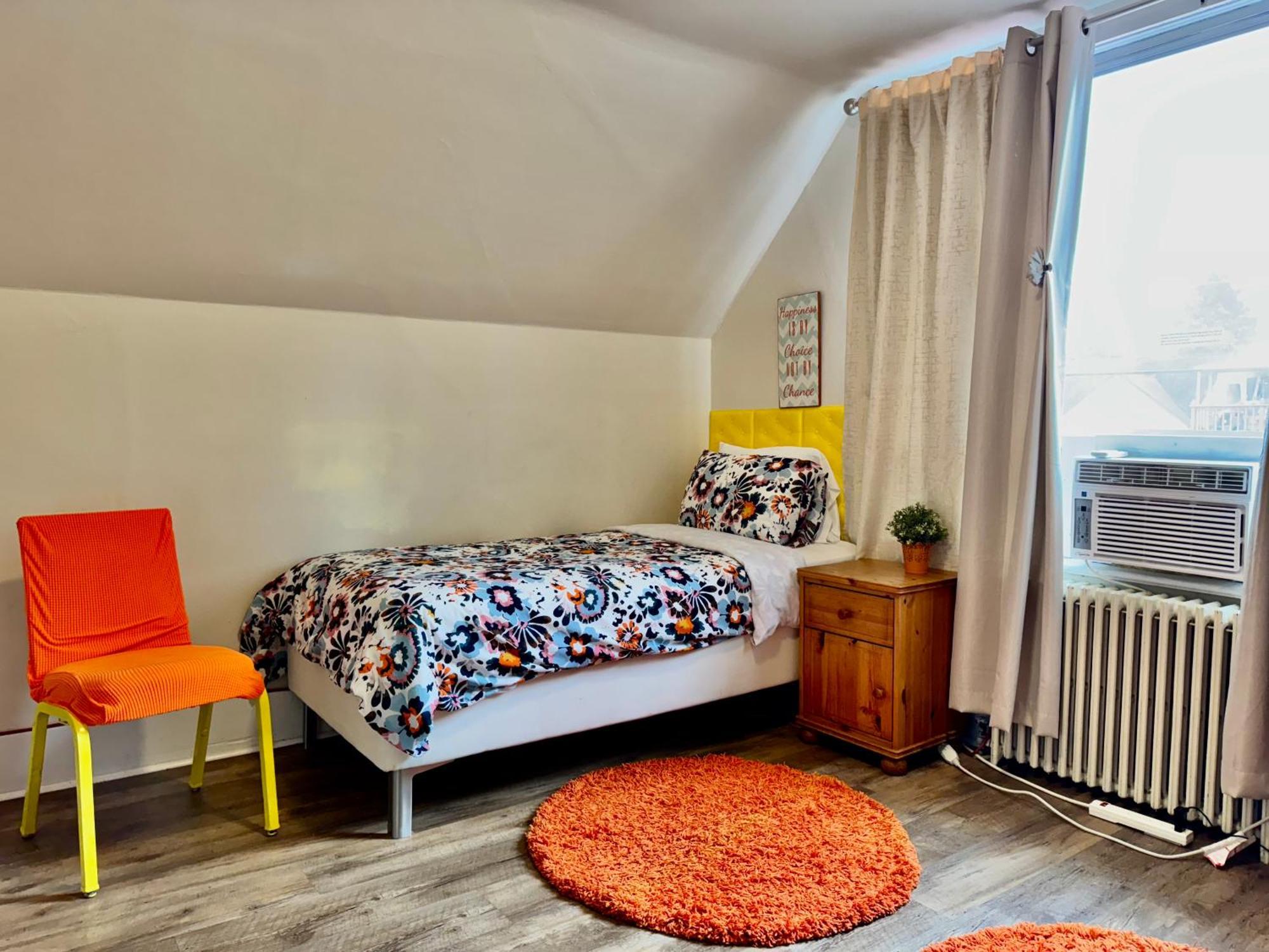 Private Room With Two Twin Beds Air Conditioning And Shared Bathrooms Located Near Seatac Airport And Downtown 시애틀 외부 사진